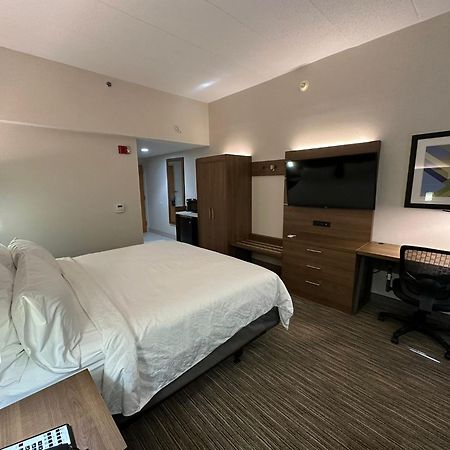 Holiday Inn Express Edgewood-Aberdeen-Bel Air Esterno foto