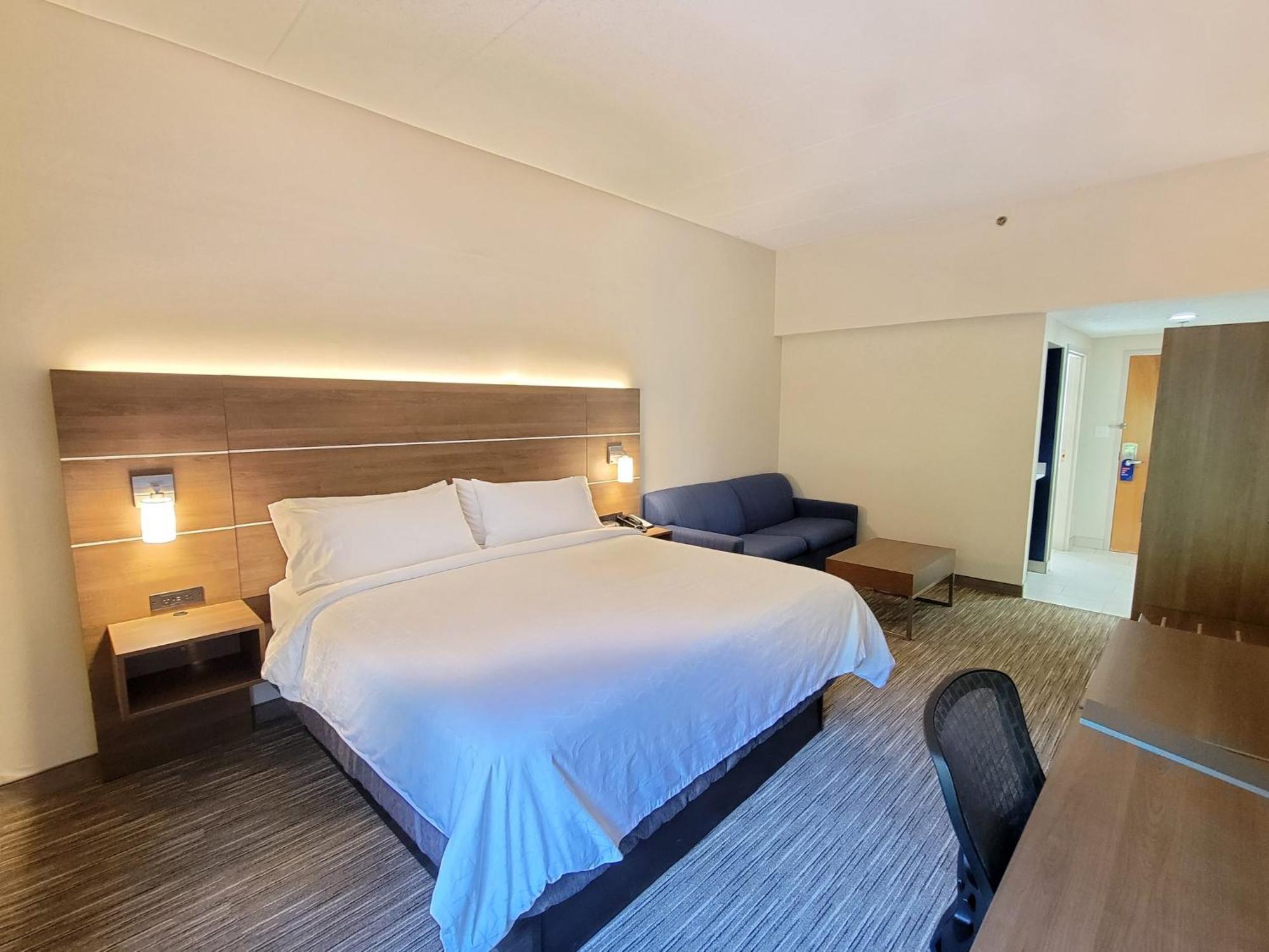 Holiday Inn Express Edgewood-Aberdeen-Bel Air Esterno foto