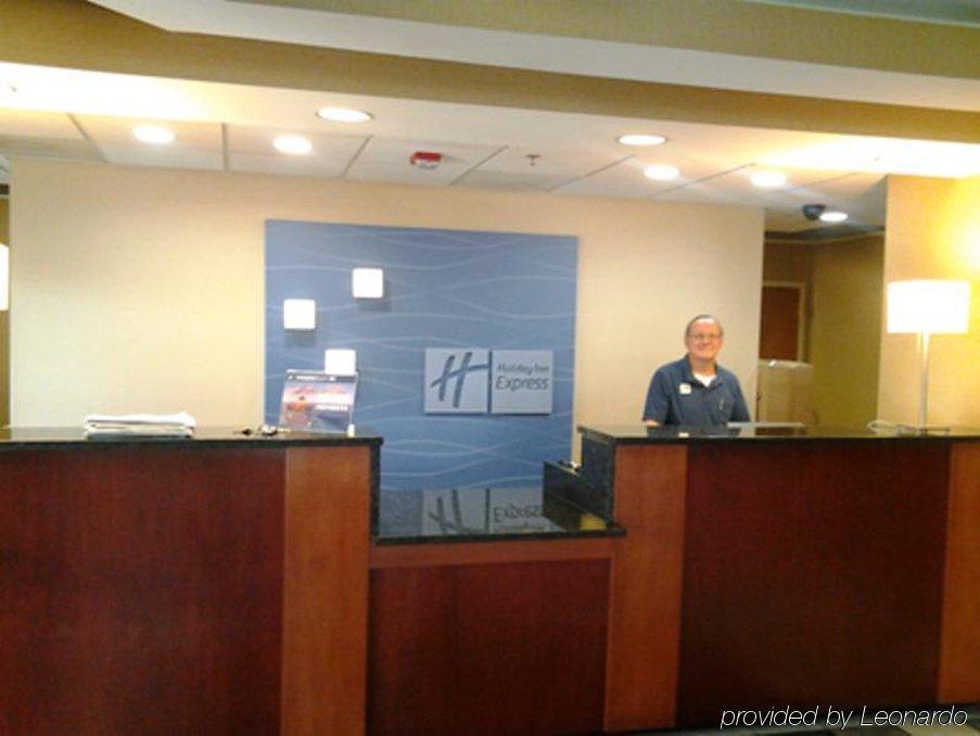 Holiday Inn Express Edgewood-Aberdeen-Bel Air Interno foto